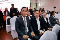 LINE_ALBUM_18569_260518_4